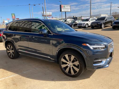 2022 Volvo XC90 T6 Inscription