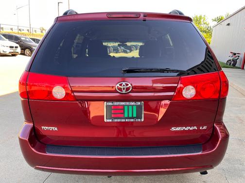 Salsa Red Pearl 2009 Toyota Sienna LE
