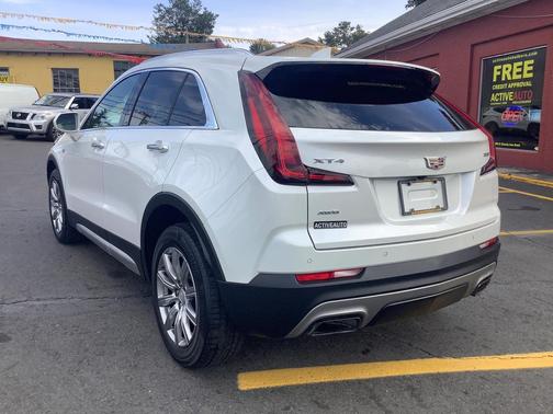2019 Cadillac XT4 Premium Luxury