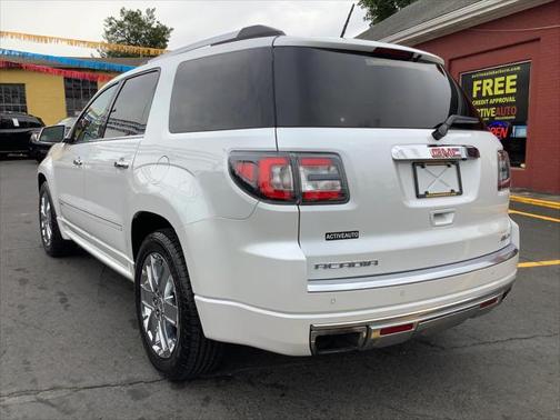 2016 GMC Acadia Denali