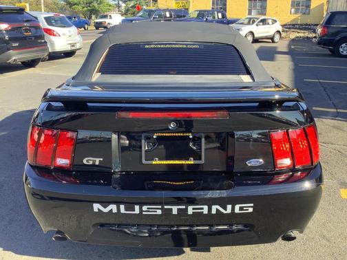 2004 Ford Mustang GT