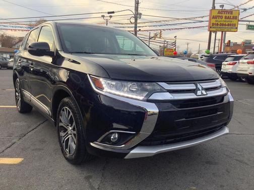 2017 Mitsubishi Outlander SE