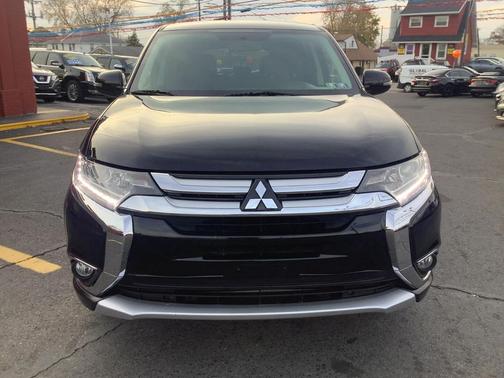 2017 Mitsubishi Outlander SE