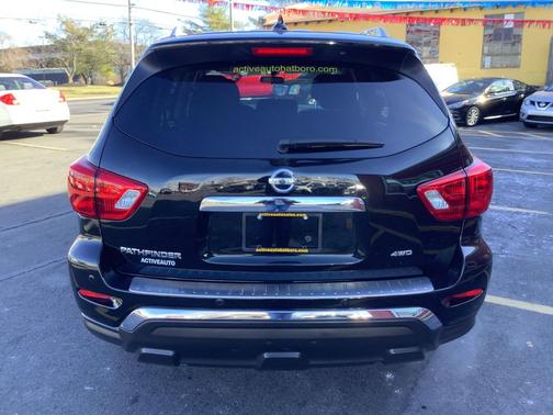 2020 Nissan Pathfinder S 4WD