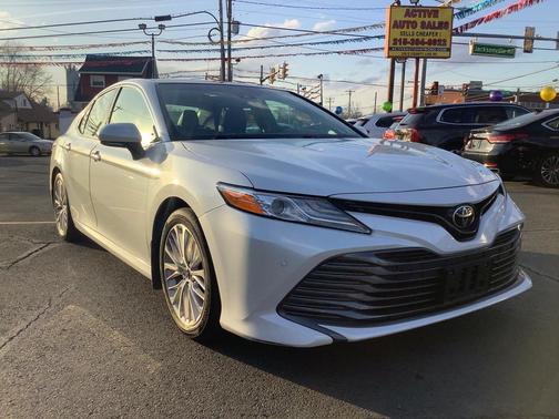 2018 Toyota Camry XLE