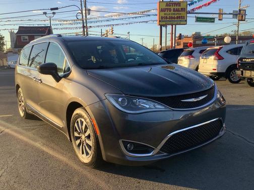 2020 Chrysler Pacifica Touring-L Plus