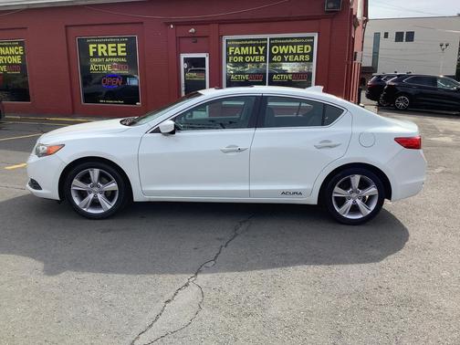 Bellanova White Pearl 2015 Acura ILX 2.0L w/Premium Package
