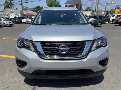 2020 Nissan Pathfinder S