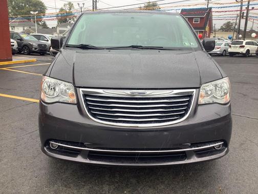 2015 Chrysler Town & Country Touring