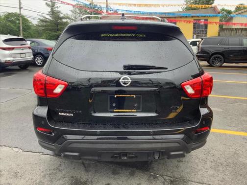 2020 Nissan Pathfinder SL