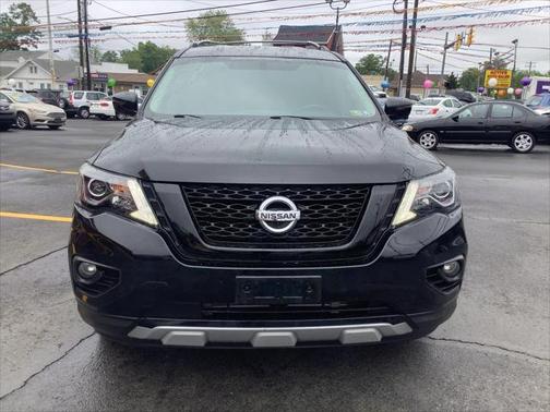 2020 Nissan Pathfinder SL
