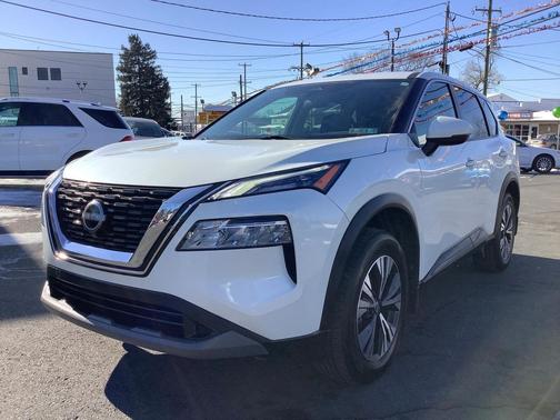 2022 Nissan Rogue SV