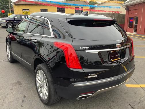 2019 Cadillac XT5 Platinum