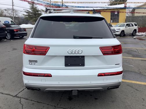 2019 Audi Q7 45 Premium Plus