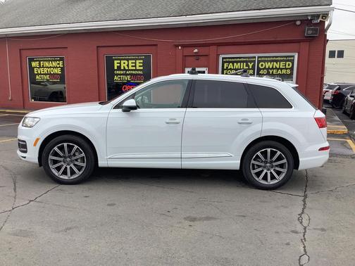 2019 Audi Q7 45 Premium Plus