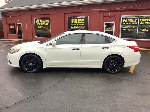 2016 Nissan Altima 2.5 SR