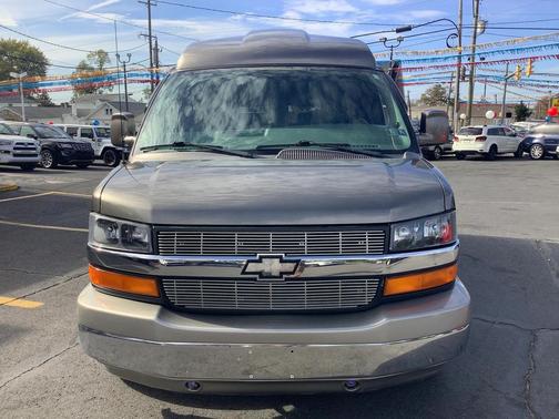 2005 Chevrolet Express 1500 Base