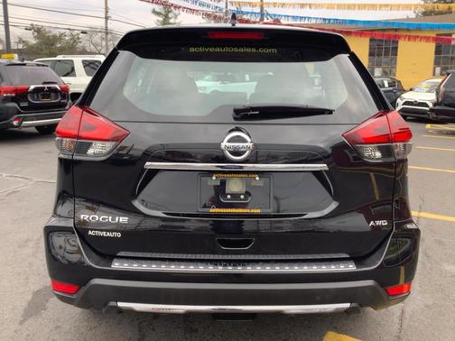 2018 Nissan Rogue S