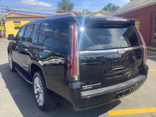 2020 Cadillac Escalade ESV Luxury