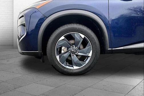 Deep Ocean Blue Pearl 2025 Nissan Rogue SV