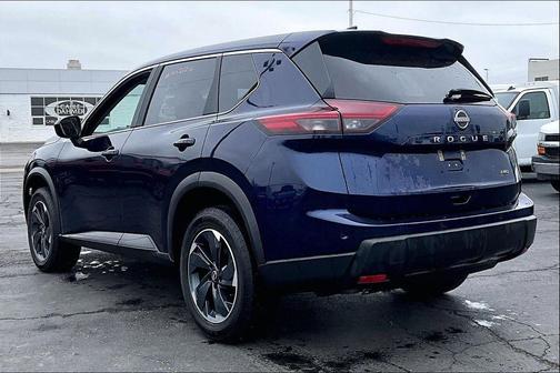 Deep Ocean Blue Pearl 2025 Nissan Rogue SV