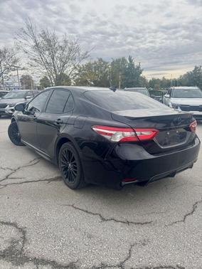 2020 Toyota Camry SE