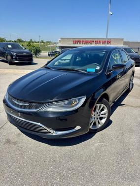 Black Clearcoat 2017 Chrysler 200 Limited