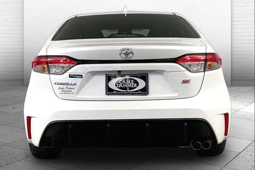 Wind Chill Pearl 2025 Toyota Corolla SE