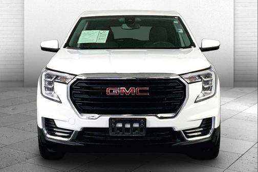 Summit White 2024 GMC Terrain SLE