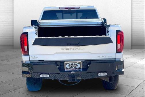 White Frost Tricoat 2022 GMC Sierra 2500 Denali