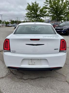 Bright White Clearcoat 2023 Chrysler 300 Touring