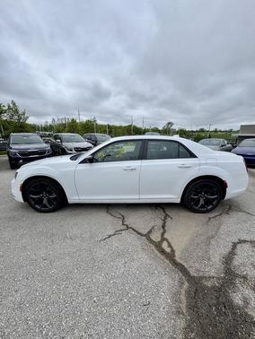 Bright White Clearcoat 2023 Chrysler 300 Touring