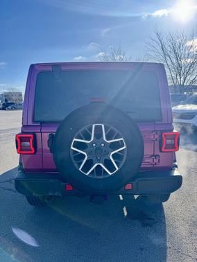 2024 Jeep Wrangler 4-Door Sahara 4x4