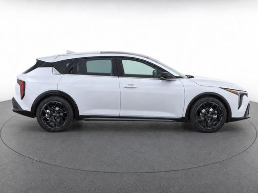 Snow White Pearl 2026 Kia K4 GT-Line Turbo