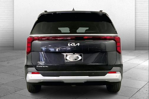 2025 Kia Carnival EX