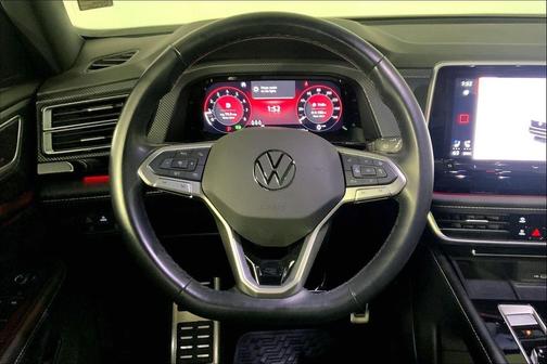 Pure Gray 2024 Volkswagen Atlas Cross Sport 2.0T SEL Premium