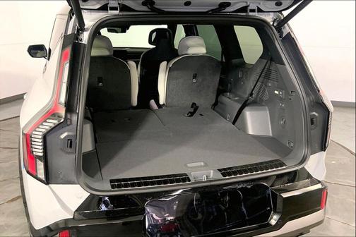 Wolf Gray/Ebony Black Roof 2026 Kia EV9 GT-Line