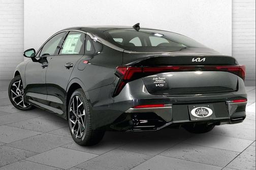 2026 Kia K5 EX