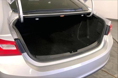 Silver Ice Metallic 2020 Chevrolet Malibu 1LS
