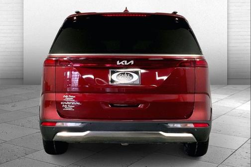 2023 Kia Carnival SX