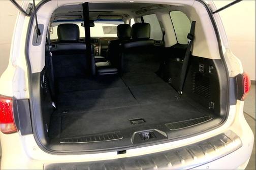 Majestic White 2016 INFINITI QX80 Limited