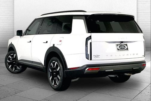 Glacial White Pearl 2027 Kia Telluride S