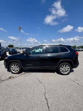 Brilliant Black Crystal Pearlcoat 2015 Jeep Cherokee Limited