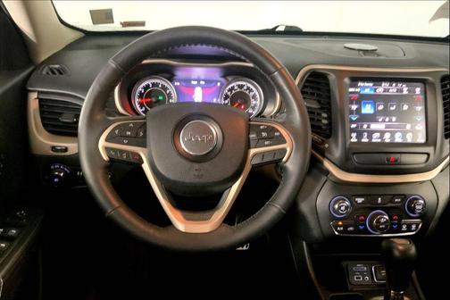 Brilliant Black Crystal Pearlcoat 2015 Jeep Cherokee Limited