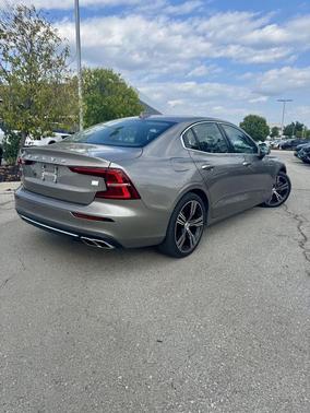 2021 Volvo S60 Recharge Plug-In Hybrid T8 Inscription