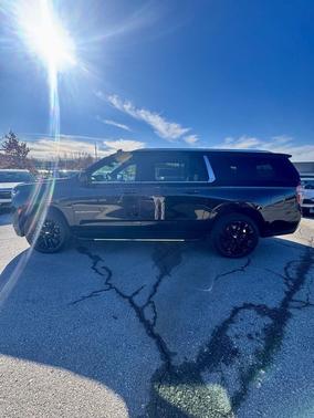 2023 Chevrolet Suburban LT