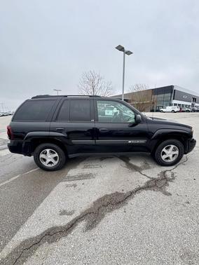 Black 2004 Chevrolet Trailblazer LS