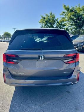 Modern Steel Metallic 2025 Honda Odyssey Touring