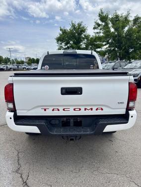 Super White 2018 Toyota Tacoma TRD Off Road