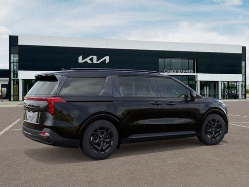 2025 Kia Carnival SX